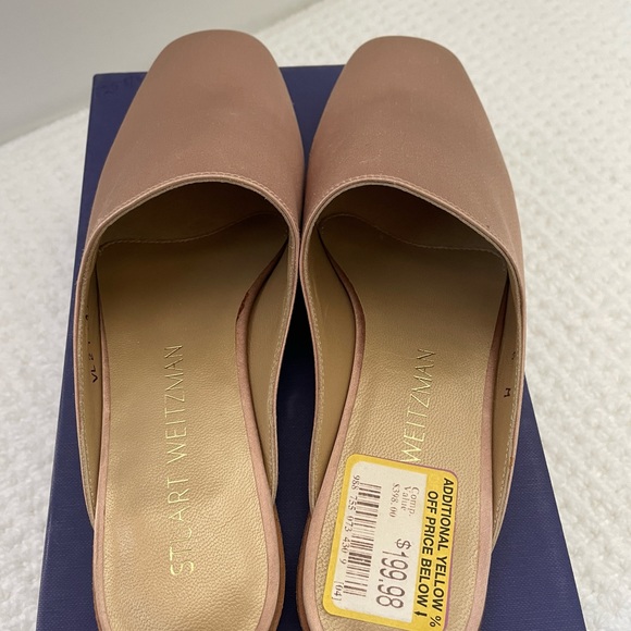 New Stuart Weitzman Mulearky Satin Slip-On
Flat Mule
Size: 5 Stuart Weitzman - Picture 6 of 8